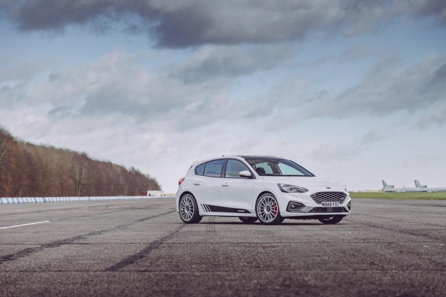  Ford Focus ST Mountune M330 2020 года  (фото 1 из 7)